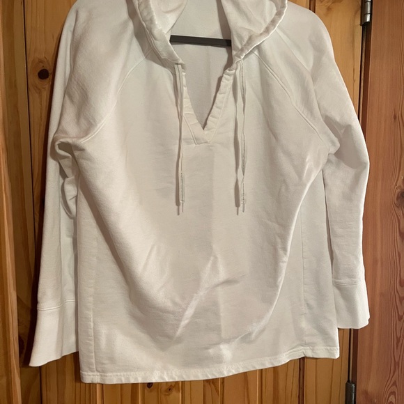 Liz Claiborne Weekend white hoodie - Picture 1 of 4